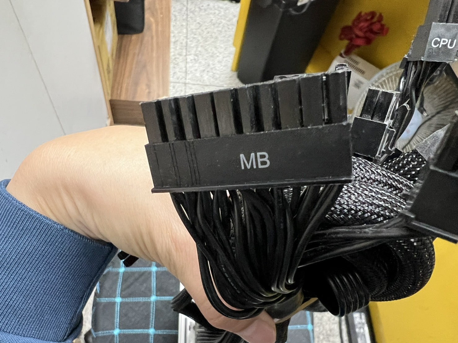 【二手良品◆店家保固1個月】振華Super Flower電源供應器850W_SF-850F14MG 金牌 模組 (有缺線材)